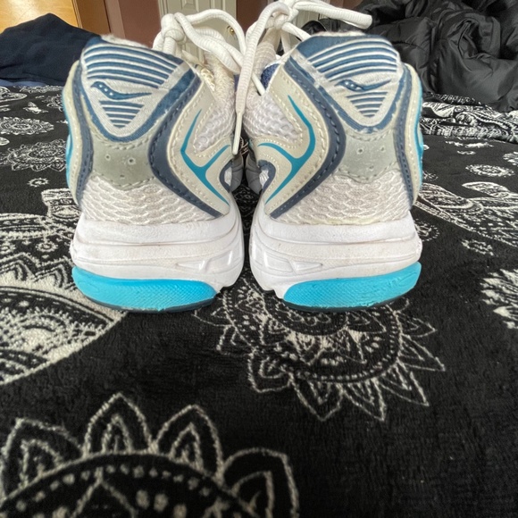 Saucony Ladies Running Shoes Size 8 Grid Style - Picture 4 of 10